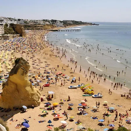 Spacious House With Private Pool In Albufeira