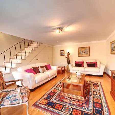 בית נופש Spacious House With Private Pool In